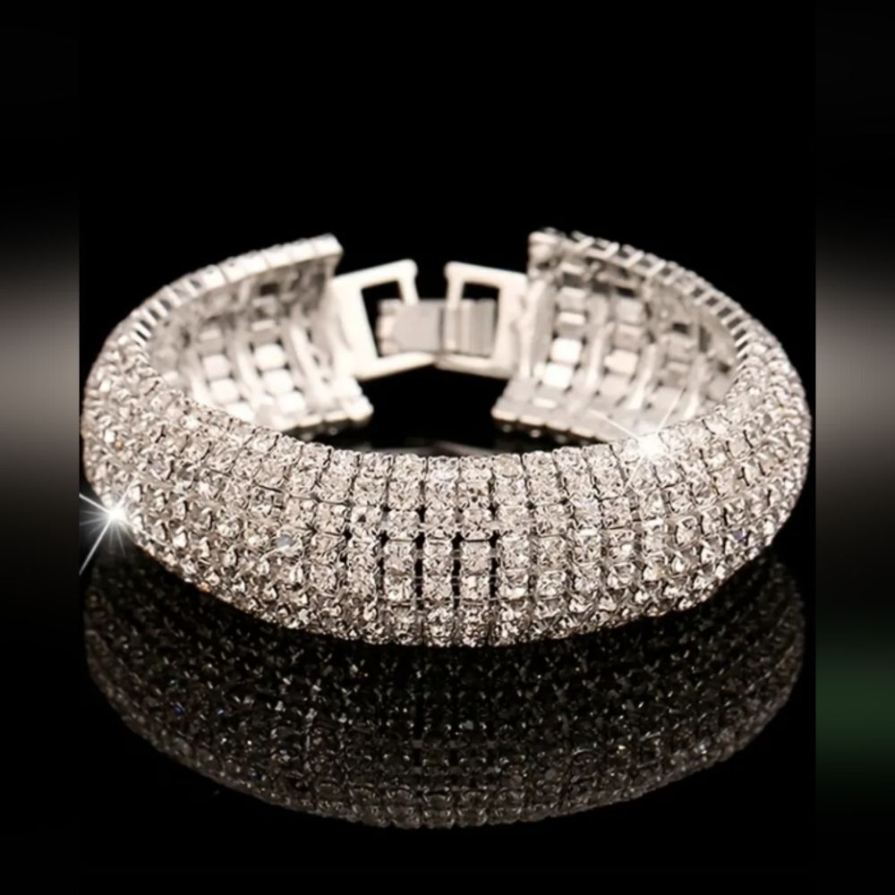 Rhinestone Silver Glam Sparkly Bling Chunky Stretch Bracelet